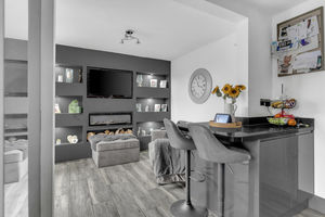 Photo 25- click for photo gallery